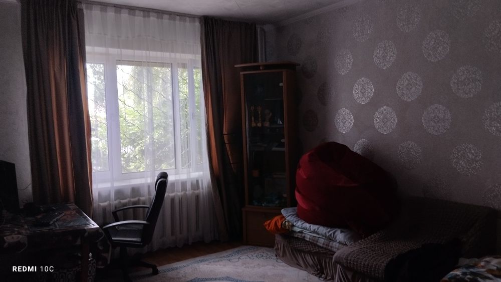 Срочно продается 2-х ком.квартира.