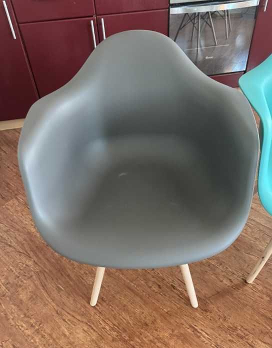 Dining table with chairs