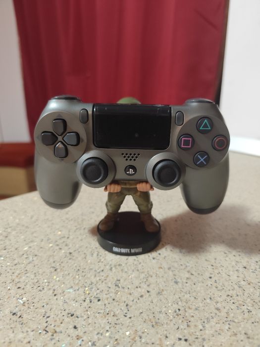 Figurina Call of duty  Cable Guys, un suport pentru controller