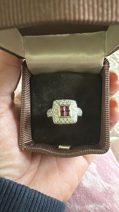 Inel cu rubine si diamante