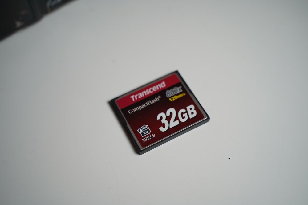Продам Canon 7d с объективом 50 1.8