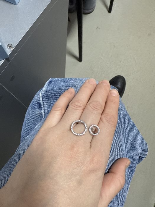 Продам серьги серебро