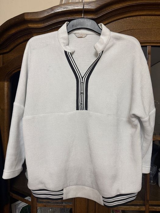 Кофта белого цвета Италия