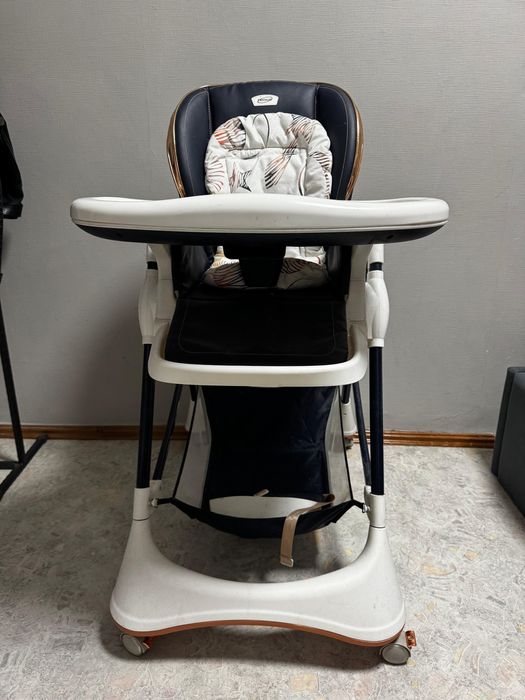 Детский стул для кормления