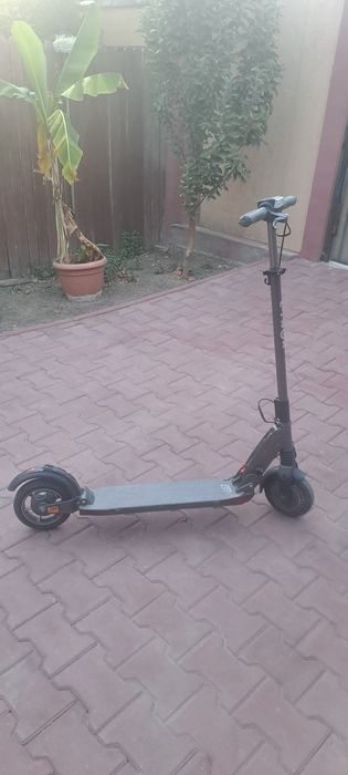 Trotinetă electrică E-TWOW