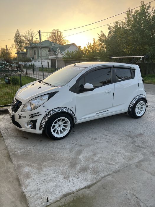 Продам спарк 2012