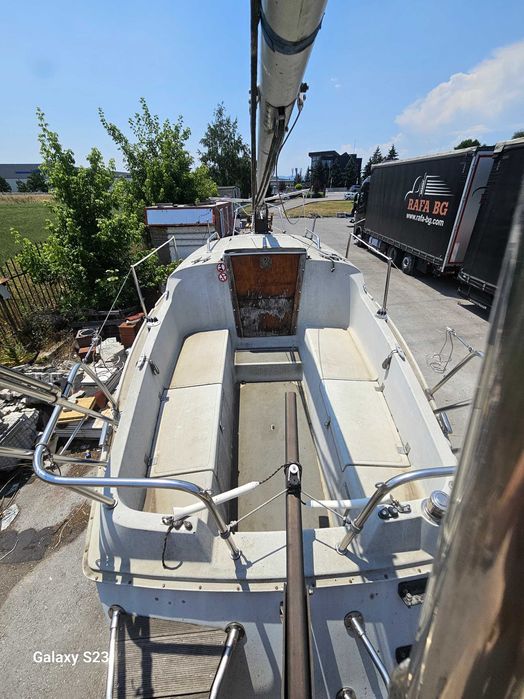 Ветроходна яхта "