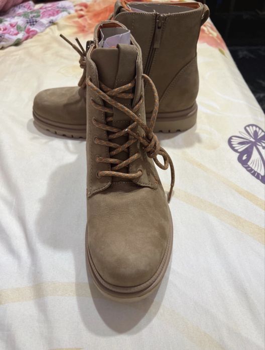 Vând Ghete Tamaris!