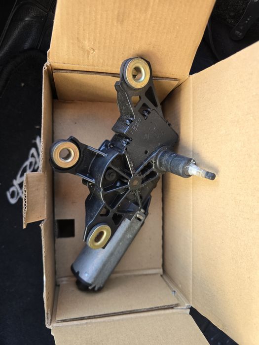 Моторче за задна чистачка за Volkswagen