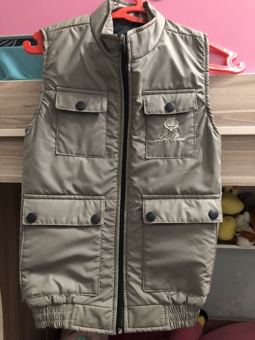 Продам жилетку на мальчика