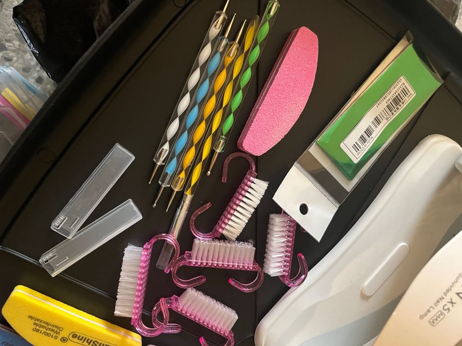 Лот за маникюр печка и д-р