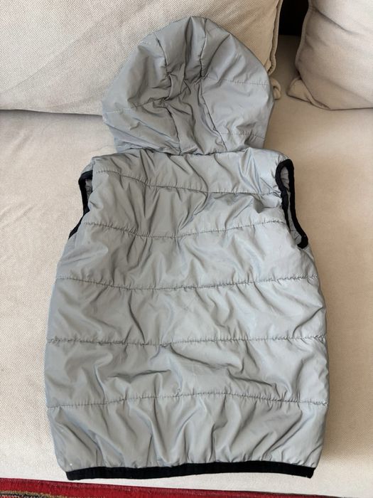 Продам жилетку для мальчика или девочки