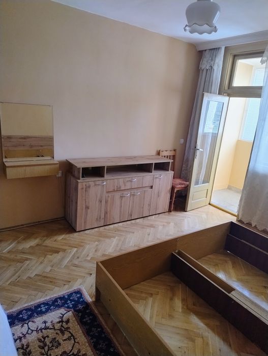 Тристаен апартамент Люлин 3