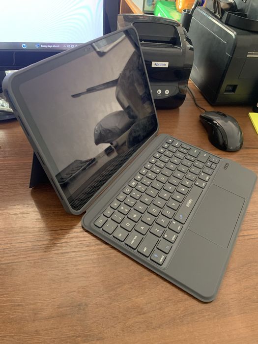 iPad 10gen 2022 год (64 gb)