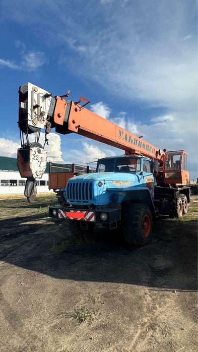 Автокран 25 тонн