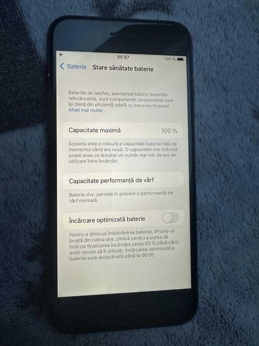 Iphone 7 Alb sau Negru  100% baterie Liber de retea