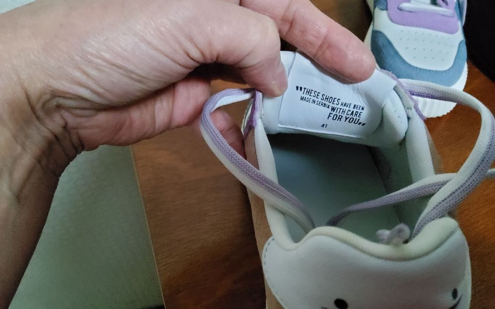 Продам женскую обувь