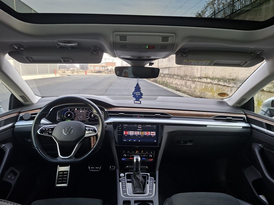 Volkswagen Arteon 2022:Plug-inHybrid:Benz+Electric:Proprietar