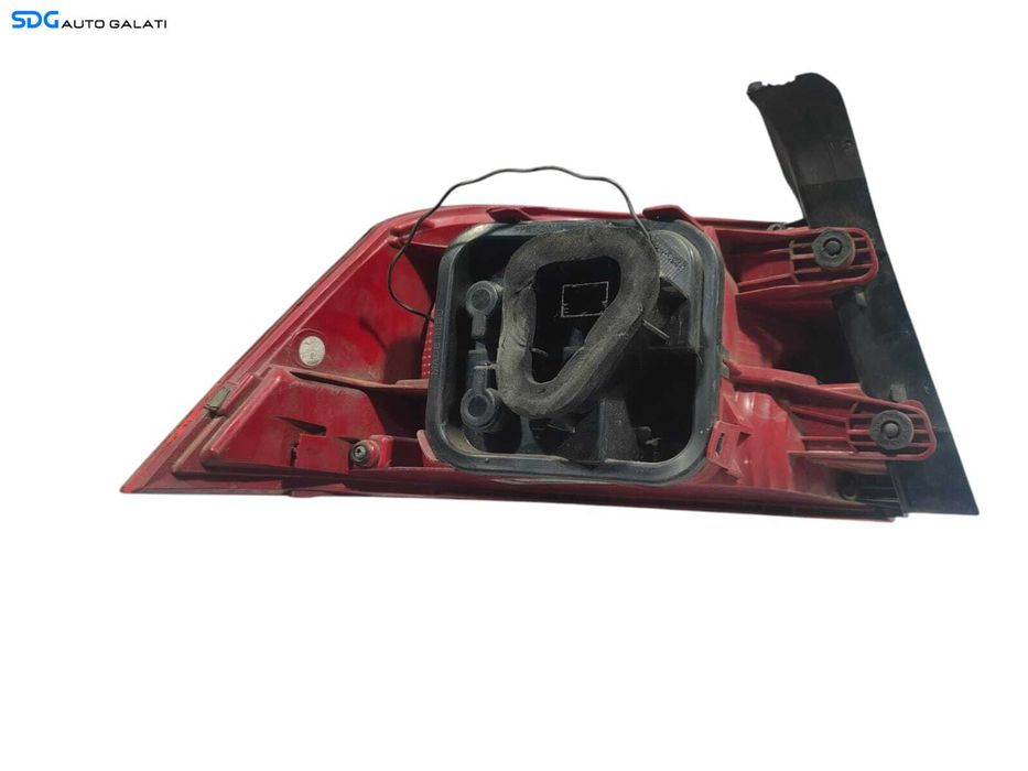 Stop Lampa Tripla Dreapta Halogen Volkswagen Passat B7 Berlina Sedan Limuzina 2010 - 2015 Cod 3AE945096F [L5170]