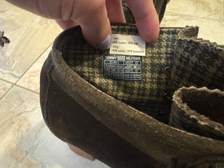 Боти ест.велур на Tommy Hilfiger