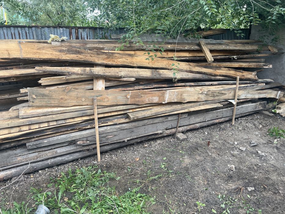Окна кирпичи лес дрова