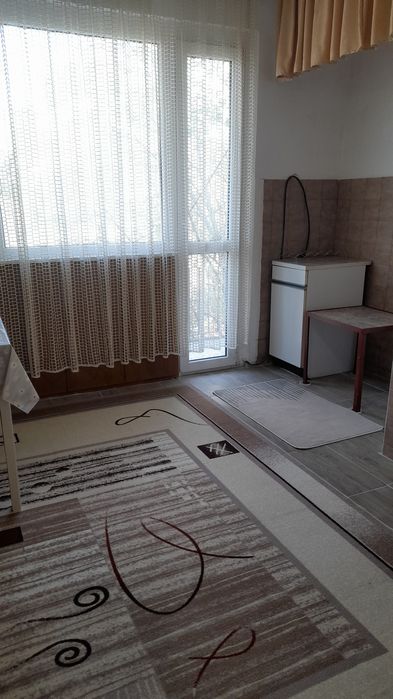 Продава се Тристаен апартамент в Велико Търново, Център - 64 кв.м за 1329 €/кв.м - Снимка #2