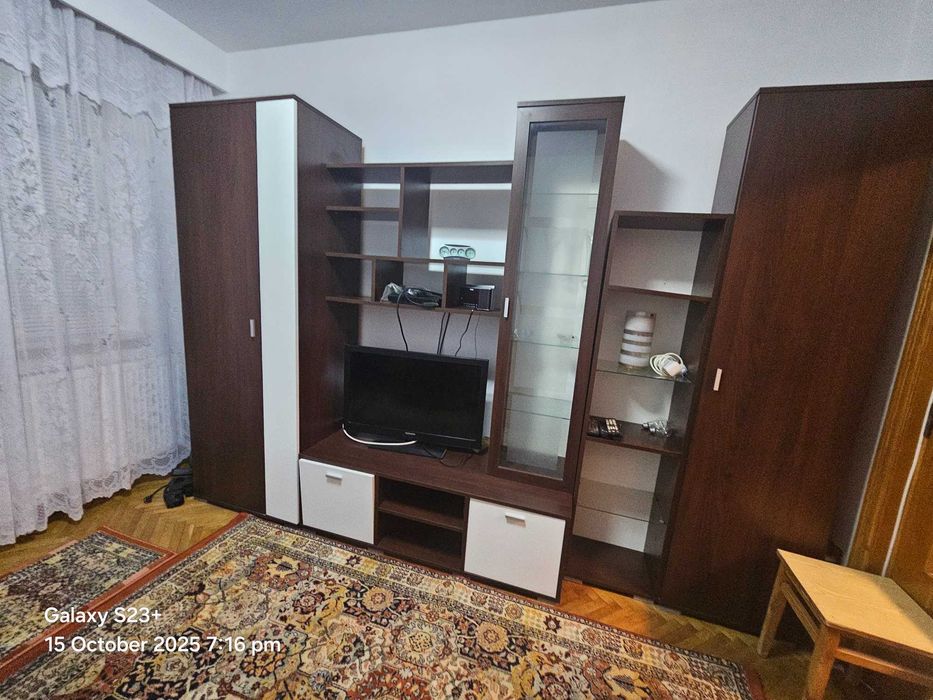 Inchiriez apartament 3 camere Deva