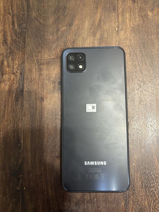 Vand diverse telefoane