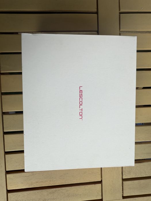 Фотоепилатор с охлаждаща приставка на марката lescolton