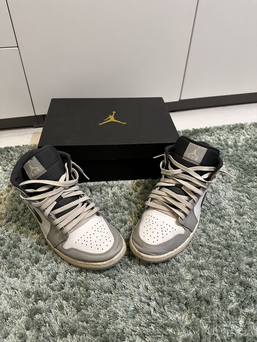 Aj 1 mid antrachite/ light smoke grey