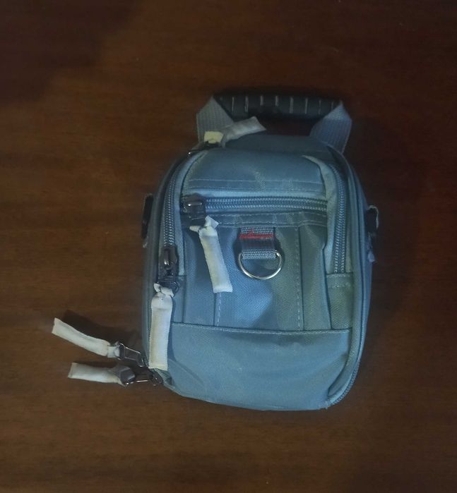 Мъжка чанта през рамо