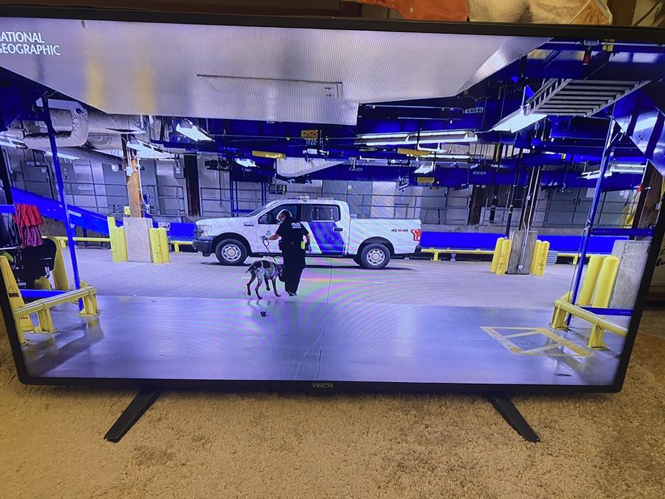 Televizor led diagonala 104
