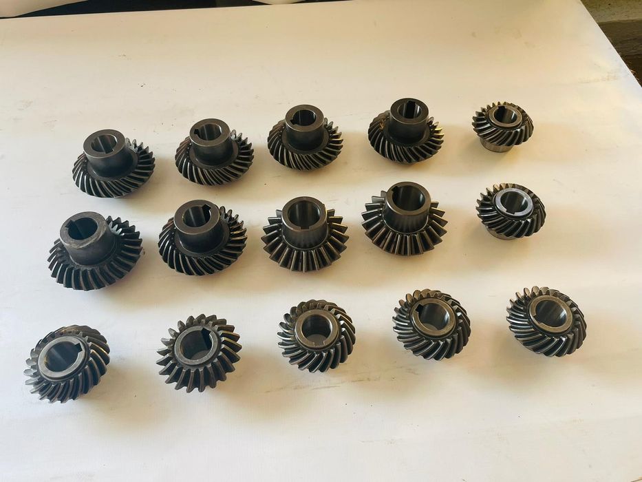 Pinioane elicoidale pentru cositoare deutz fahr km22 km24 pottingher