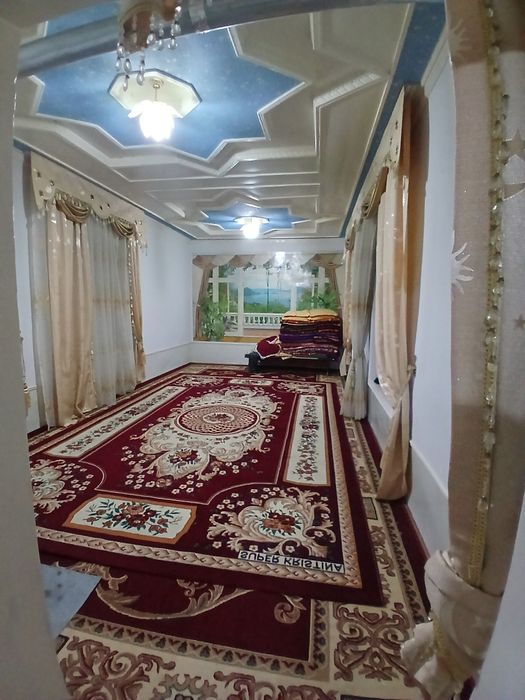 Шофиркон сентирида тез ва арзон нархда .барча жихозлари билан учаска с