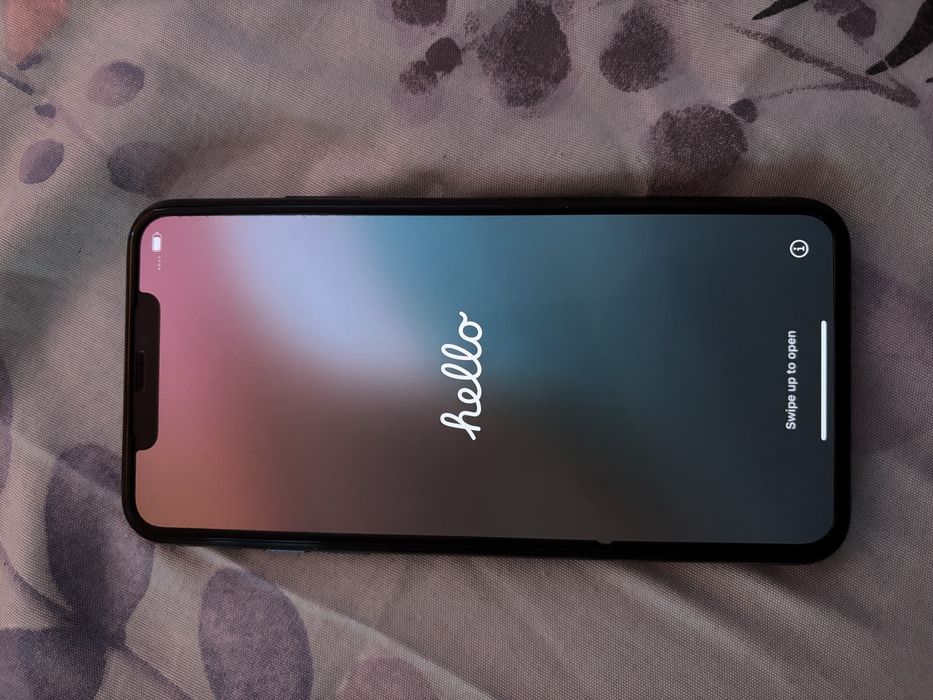 Продам айфон 11 про макс