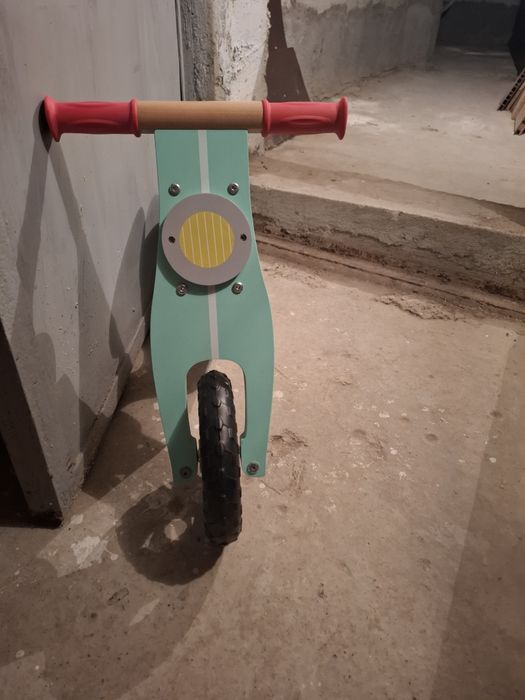 Bicicleta din lemn fara pedale, olive, Little Dutch