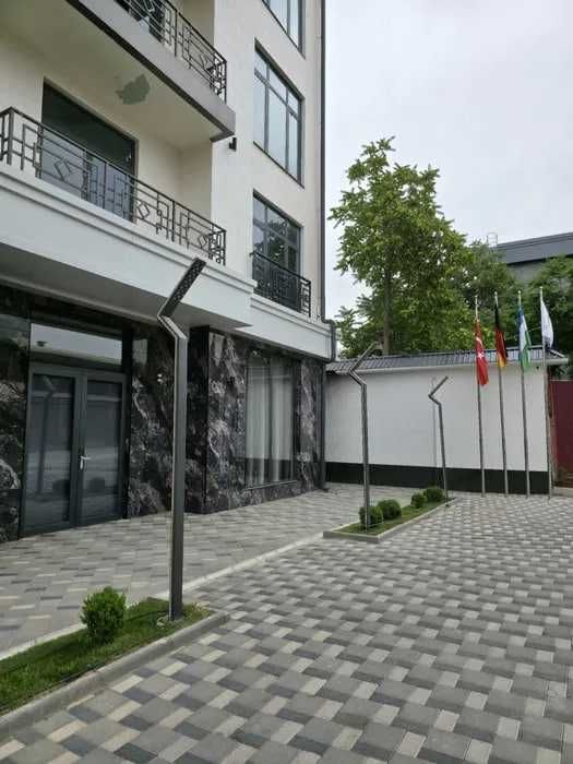 Продаётся в помещение. С арендатором,  Паркентский