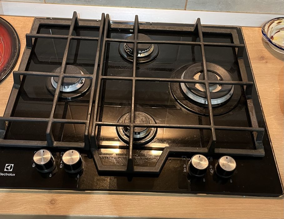 Plita pe gaz electrolux