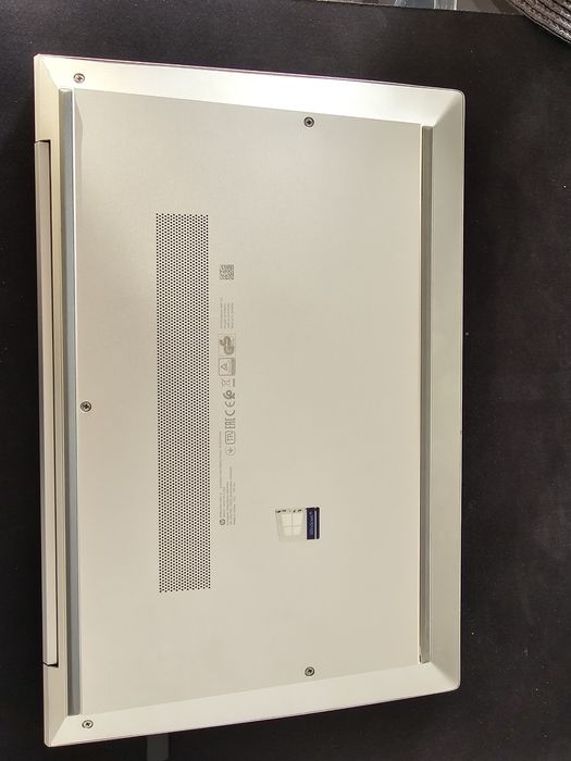 Laptop HP Elitebook G7