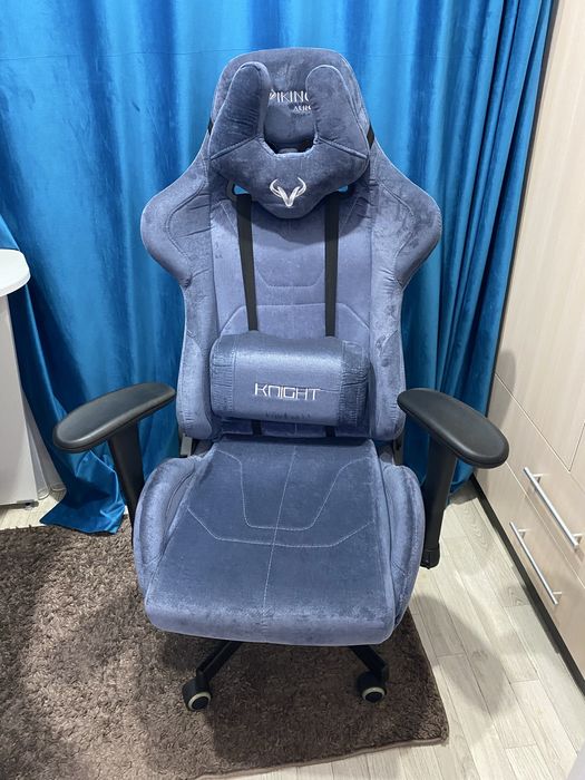 Продам компьютерное кресло игровое