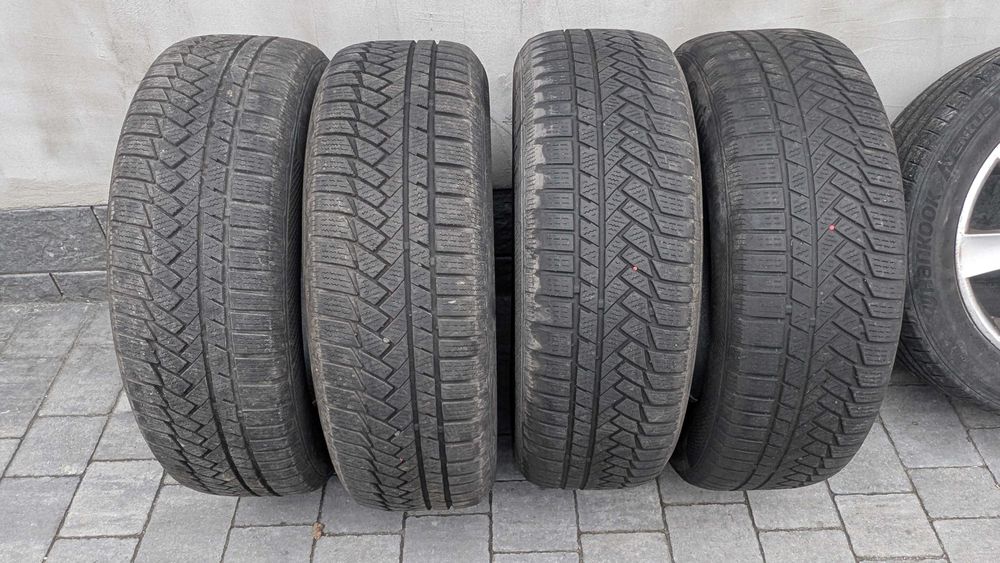 Vând 2 cauciucuri de iarna Continental Winter Contact 850P 215 65 R16