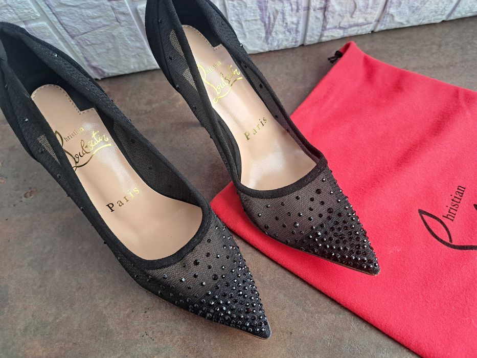 дамски обувки на токче Christian Louboutin номер35,Нови!