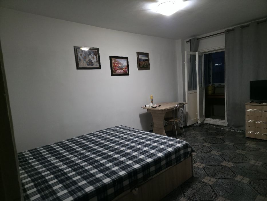Închiriez garsoniera la 15 min/5km de centru Piața Unirii LIBERA !