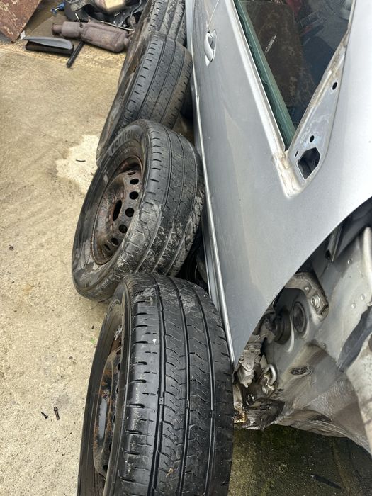 Jante de tabla +anvelope  Mercedes  Sprinter  , vw LT, 15”