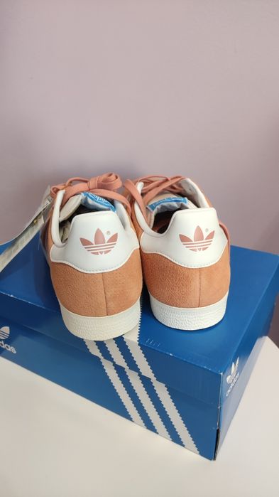 Нови Adidas ORIGINALS Gazelle 43 1/3