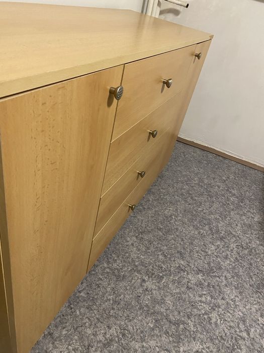 Скрин  с чекмеджета 120/43