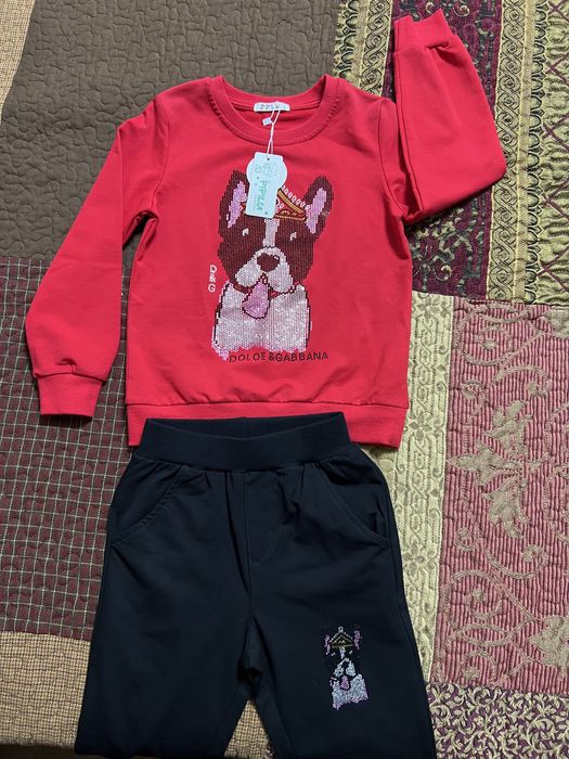 Продается костюм новый , хорошего качества на 6-8 лет