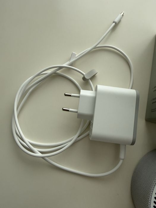 Яндекс станция мини с часами