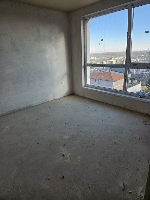 Тристаен апартамен с гараж,нов в Асеновград  от собственик