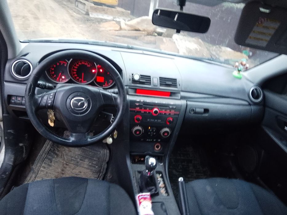 Vand Mazda 3 16 benzină